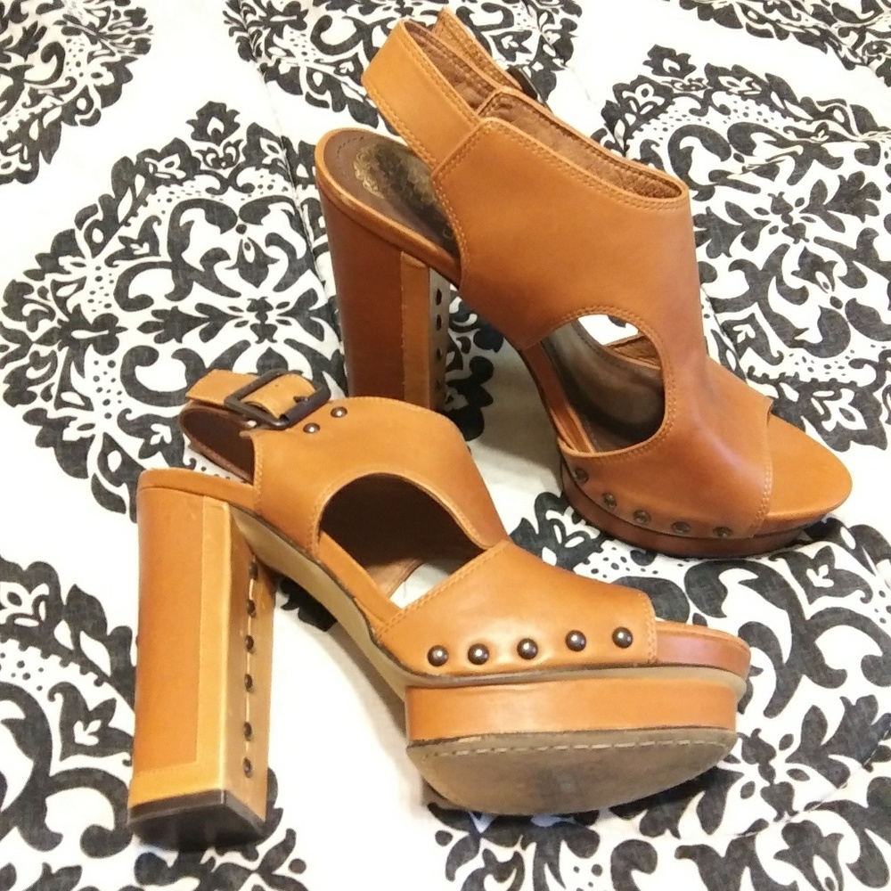 Vince Camuto Canyon Brown Leather 6 inch Platforms